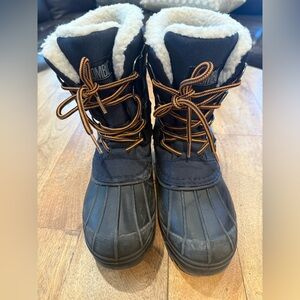 Khombu Black and Navy Kids Snow Boots